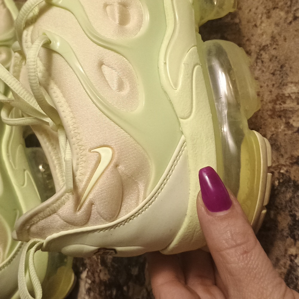 Nike Air VaporMax Plus Highlighter Yellow Sunset Women's D13023-700 Size 9.5 - Picture 5 of 10